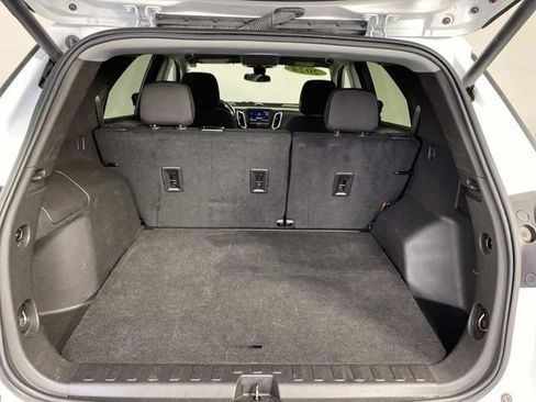Used 2024 Chevrolet Equinox LT AWD/4WD image 8