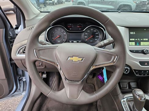 Used 2017 Chevrolet Cruze LS image 16