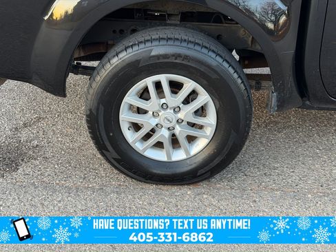 Used 2019 Nissan Frontier SV image 13