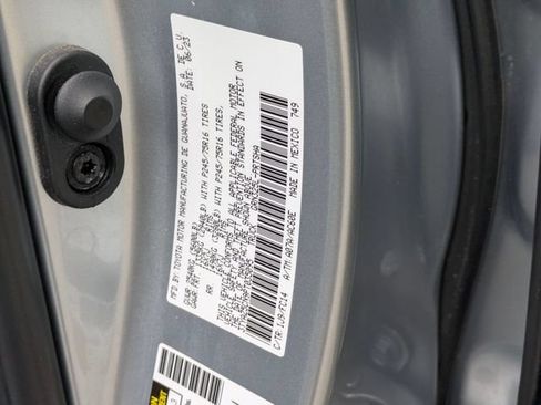 Used 2023 Toyota Tacoma SR5 RWD image 28