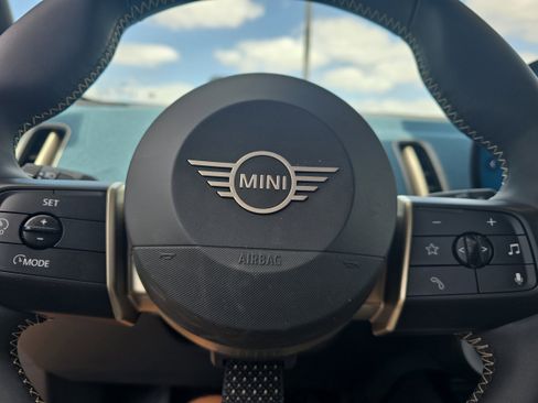 Used 2025 MINI Cooper Countryman S w/ Comfort Package Max image 23