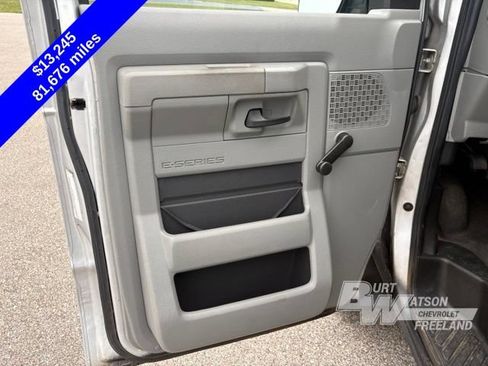 Used 2009 Ford E-350 and Econoline 350 XLT RWD image 12