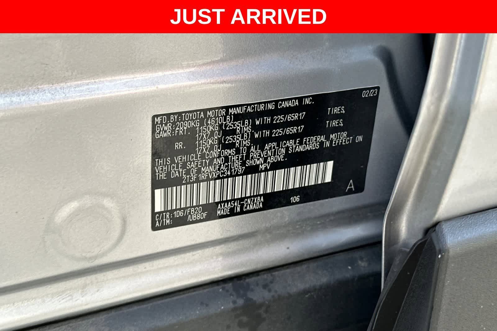Used 2023 Toyota RAV4 LE AWD/4WD image 29