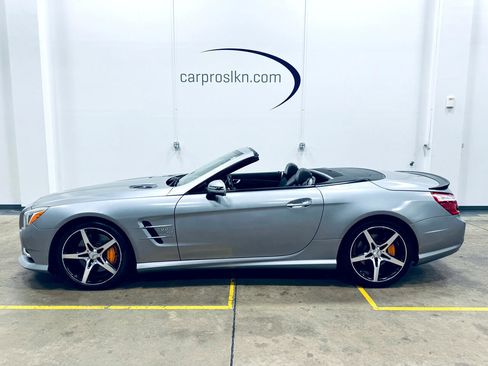 Used 2014 Mercedes-Benz SL 550 image 4