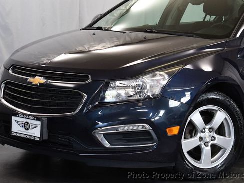 Used 2016 Chevrolet Cruze LT FWD image 2