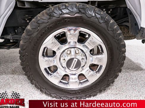 Used 2023 Ford F250 Lariat w/ Chrome Package image 10