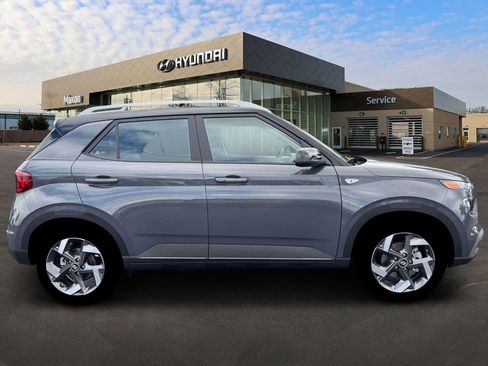 New 2026 Hyundai Venue SEL image 9