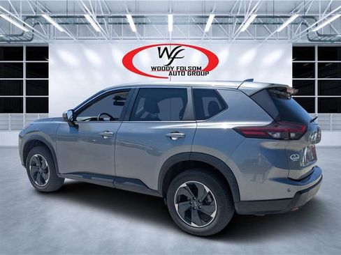 Used 2025 Nissan Rogue SV FWD image 5
