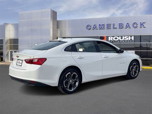 Used 2024 Chevrolet Malibu LT image 5