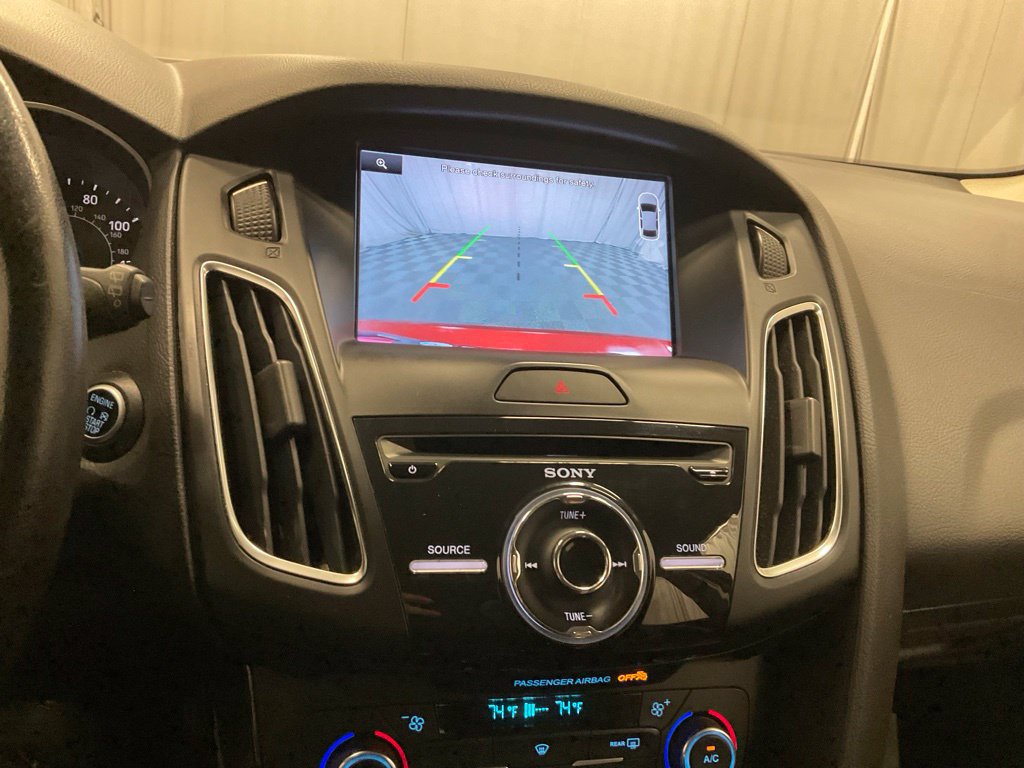 Used 2015 Ford Focus Titanium FWD image 22