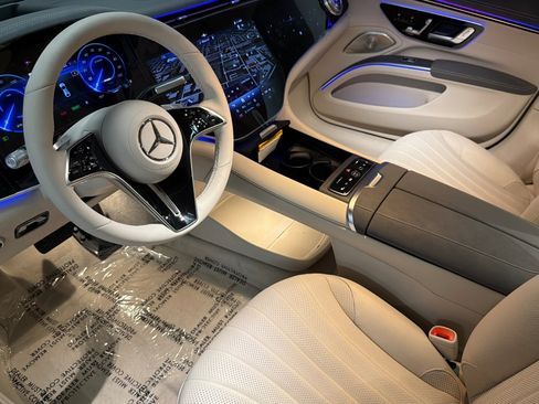 New 2026 Mercedes-Benz EQS 450+ 4MATIC Sedan image 9