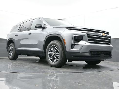 New 2026 Chevrolet Traverse LT w/ LPO, Floor Liner Package image 43