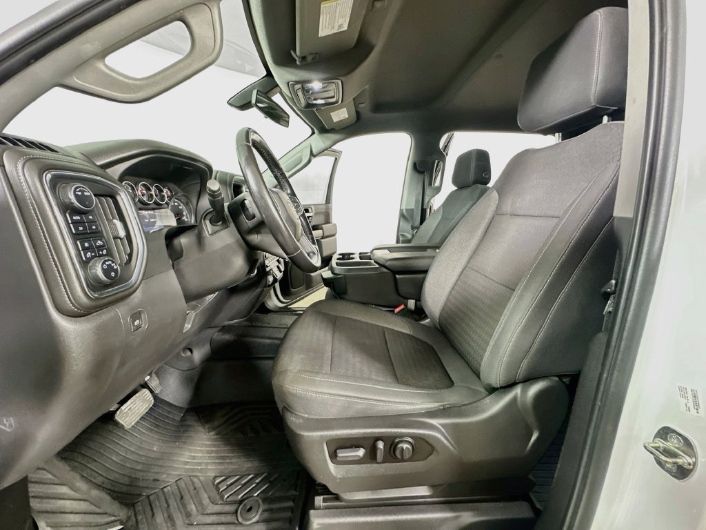 Used 2022 Chevrolet Silverado 1500 RST AWD/4WD image 17