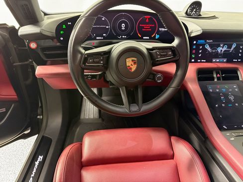 Certified 2023 Porsche Taycan 4S image 18