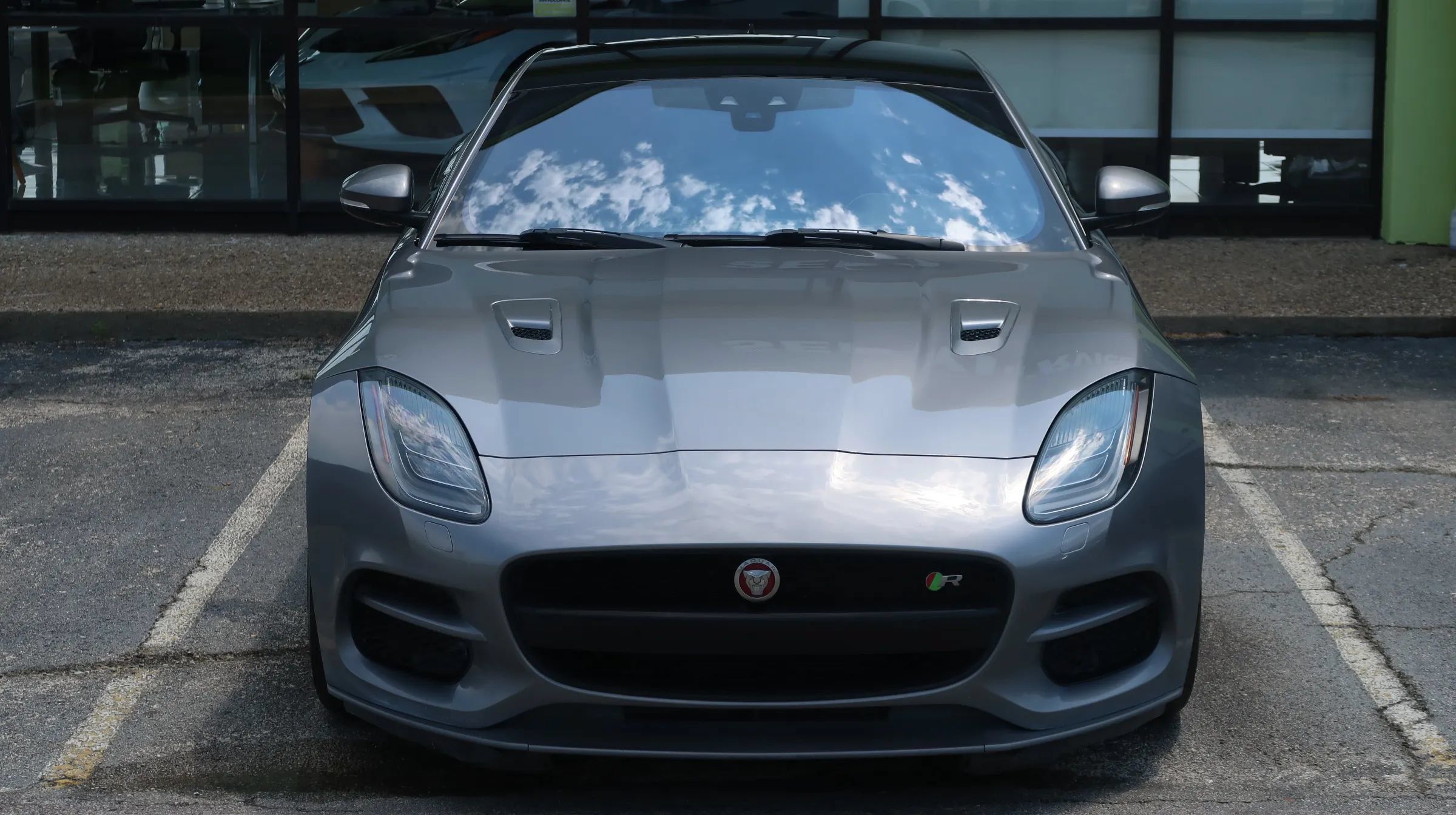 Used 2020 Jaguar F-TYPE R AWD/4WD image 4