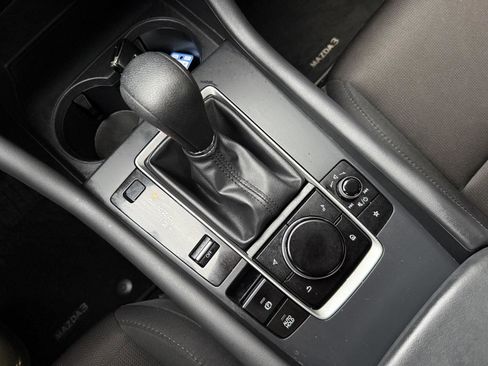 Used 2019 MAZDA MAZDA3 Sedan image 19