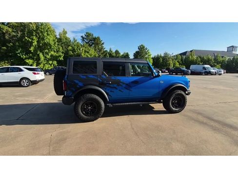 Used 2024 Ford Bronco Wildtrak image 2