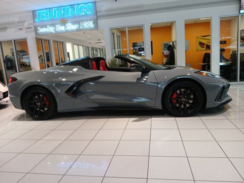 Used 2024 Chevrolet Corvette Stingray Convertible w/ Z51 Performance Package image 3