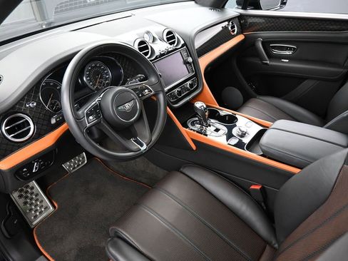Certified 2020 Bentley Bentayga image 4