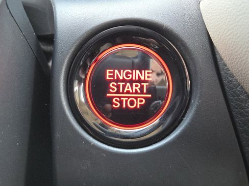 Used 2023 Honda HR-V EX-L image 33