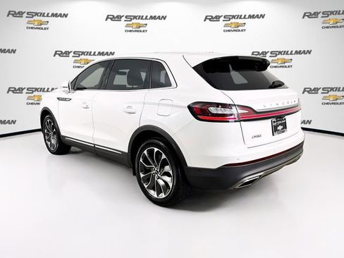 Used 2023 Lincoln Nautilus Reserve w/ Equipment Group 201A image 5