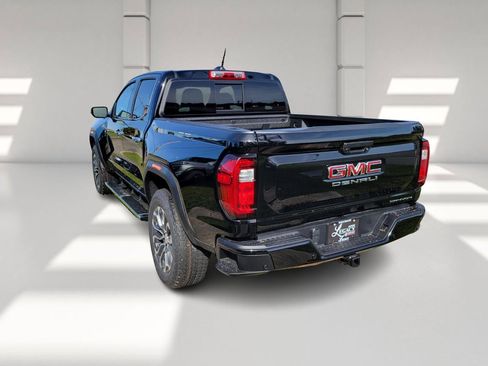 New 2026 GMC Canyon Denali image 5