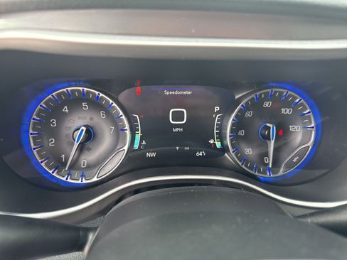 New 2026 Chrysler Pacifica Select image 17