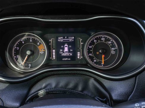 Used 2019 Jeep Cherokee Latitude w/ Popular Appearance Group image 25