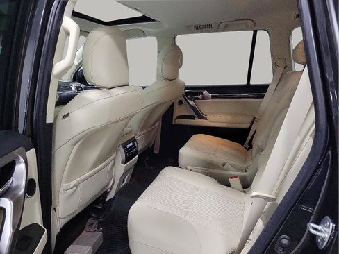Used 2023 Lexus GX 460 Premium image 17