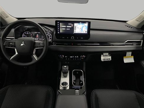 New 2026 Mitsubishi Outlander ES image 19