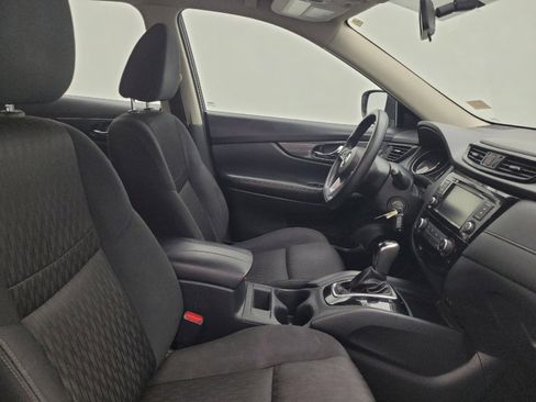 Used 2018 Nissan Rogue S AWD/4WD image 21