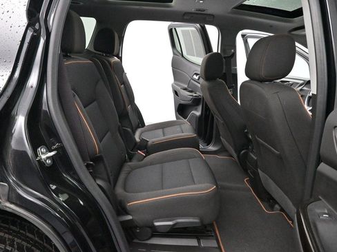 Used 2023 GMC Acadia AT4 AWD/4WD image 36