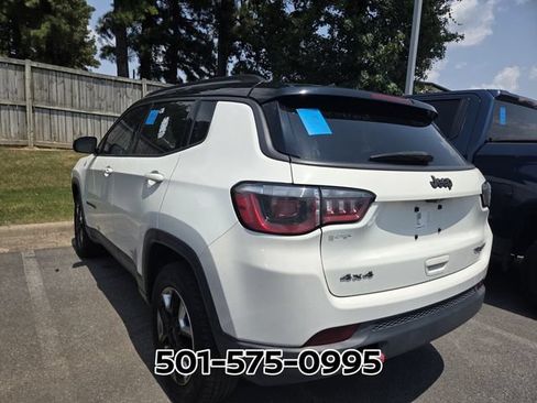 Used 2017 Jeep Compass Trailhawk AWD/4WD image 2