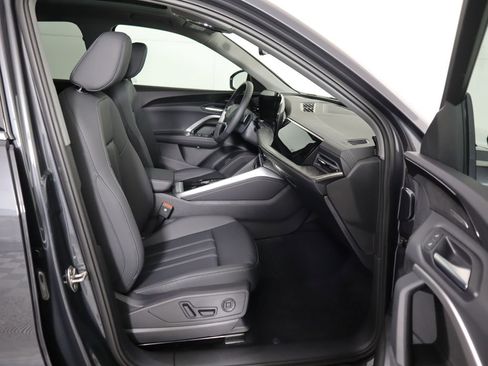 Used 2025 Audi Q5 Premium Plus w/ Premium Plus image 22