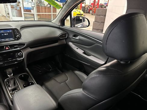 Used 2020 Hyundai Santa Fe SEL w/ Convenience + Premium Package image 15