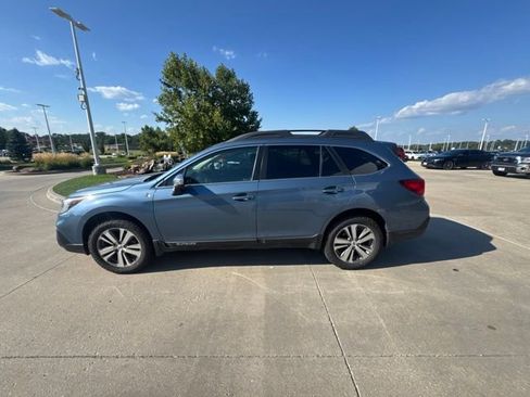 Used 2018 Subaru Outback 2.5i Limited w/ 50th Anniversary Edition AWD/4WD image 7