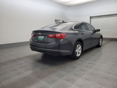 Used 2018 Chevrolet Malibu LS image 9