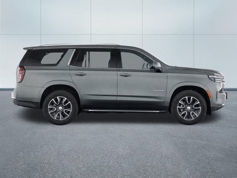 Used 2024 Chevrolet Tahoe LT w/ LT Signature Package AWD/4WD image 10