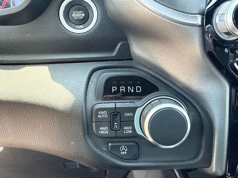 Used 2025 RAM 1500 Big Horn AWD/4WD image 23