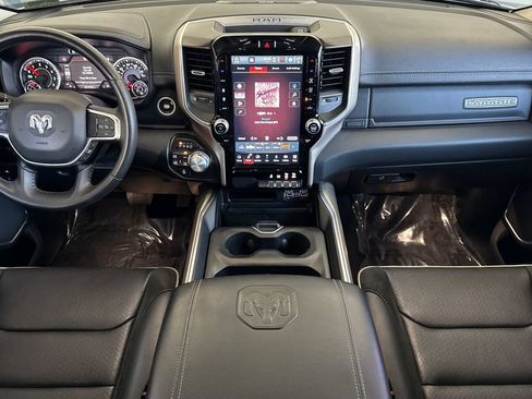Used 2022 RAM 1500 Laramie AWD/4WD image 4