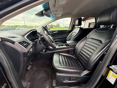 Used 2020 Ford Edge SEL AWD/4WD image 10