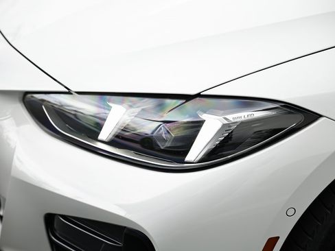 Used 2025 BMW 430i xDrive Coupe w/ M Sport Package image 12