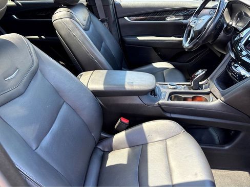 Used 2023 Cadillac XT6 Premium Luxury AWD/4WD image 11