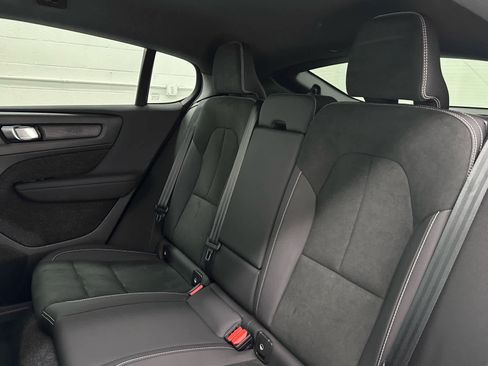 Used 2023 Volvo C40 P8 Recharge Plus image 15
