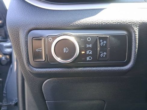 Used 2023 Ford Explorer XLT w/ Equipment Group 202A AWD/4WD image 14