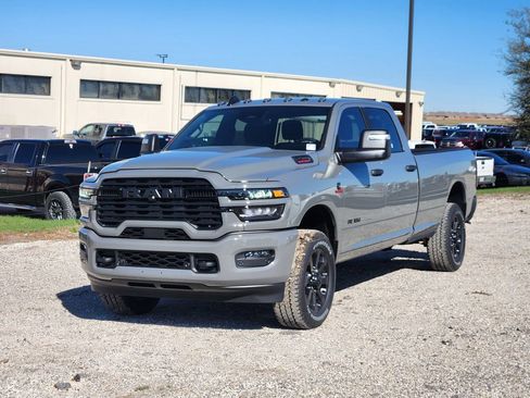 New 2026 RAM 2500 Big Horn AWD/4WD image 2