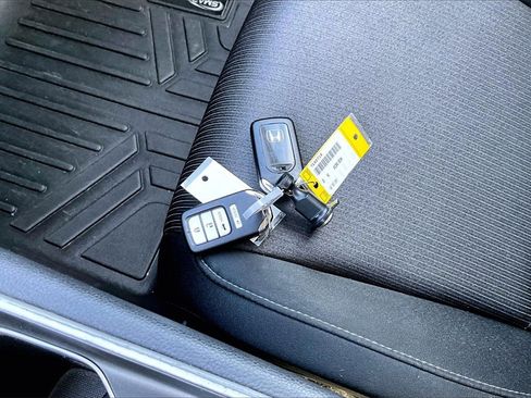 Used 2020 Honda Accord LX image 29