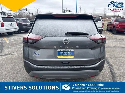 Used 2023 Nissan Rogue S image 6