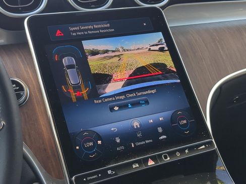 Certified 2025 Mercedes-Benz GLC 300 image 17