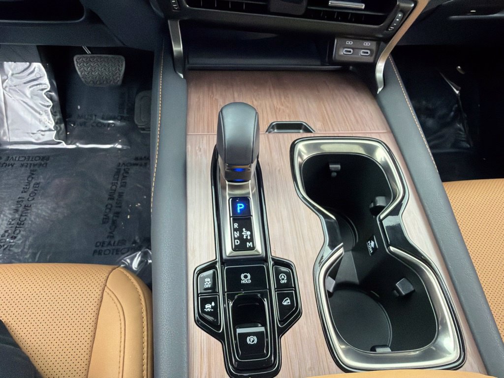 Used 2023 Lexus RX 350 Premium w/ Accessory Package AWD/4WD image 16